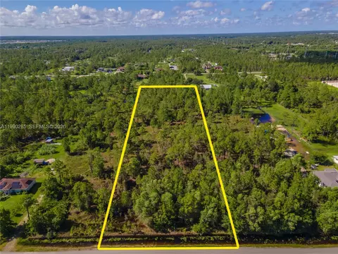 50 NE Th Ave Ne Everglades Blvd N, Naples, FL 34120