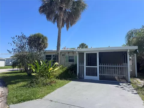 7300 20th St, Vero Beach, FL 32966