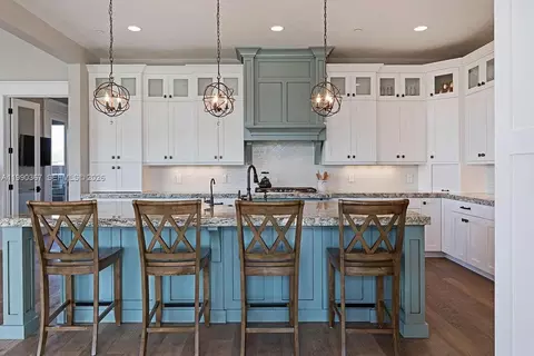 Kitchen - Undisclosed, Frostproof, FL 33843 photo 2 of 3