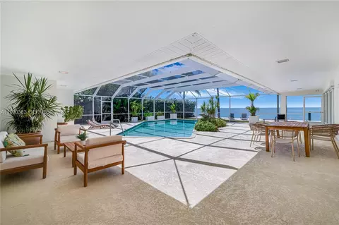 Exterior - 640 S Mashta Dr, Key Biscayne, FL 33149 photo 10 of 10