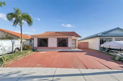 8798 NW 111th Ter, Hialeah Gardens, FL 33018