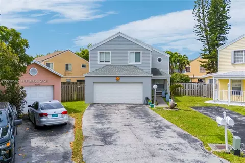 10020 SW 223rd Ln, Cutler Bay, FL 33190