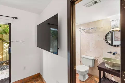 Bath - 3520 Rockerman Rd, Miami, FL 33133 photo 7 of 10