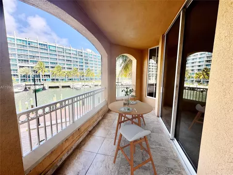 3001 NE 185th St #213, Aventura, FL 33180