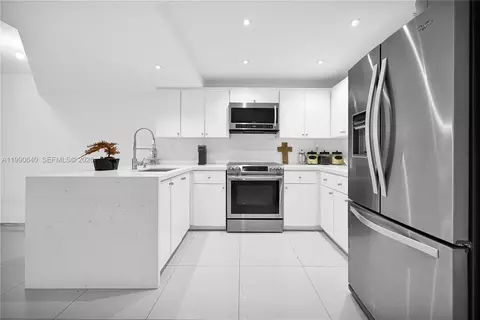 Kitchen - Undisclosed, Hialeah, FL 33014 photo 2 of 4