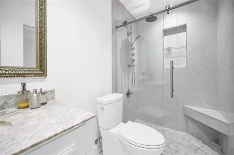 Bath - Undisclosed, Hialeah, FL 33014 photo 3 of 3