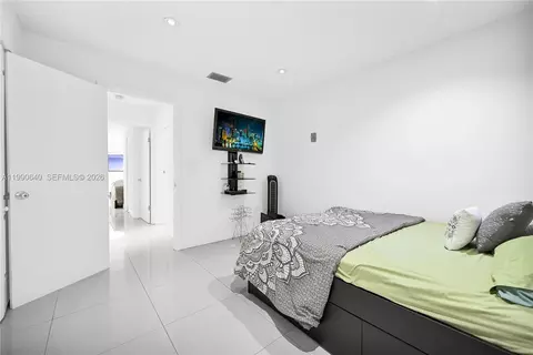 Bedroom - Undisclosed, Hialeah, FL 33014 photo 4 of 4