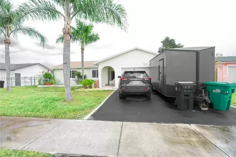 26581 SW 122nd Ct, Homestead, FL 33032