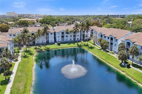 2640 S University Dr #112, Davie, FL 33328