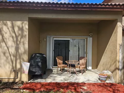 16132 Emerald Cove Rd, Weston, FL 33331