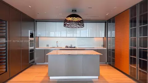 18975 Collins Ave #2500, Sunny Isles Beach, FL 33160