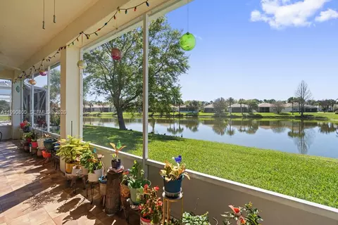 337 SW Maclay Way, Port Saint Lucie, FL 34986
