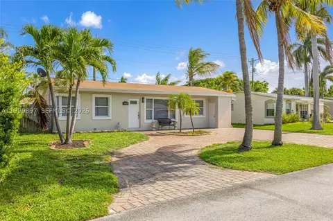 1460 NE 30th Ct, Pompano Beach, FL 33064