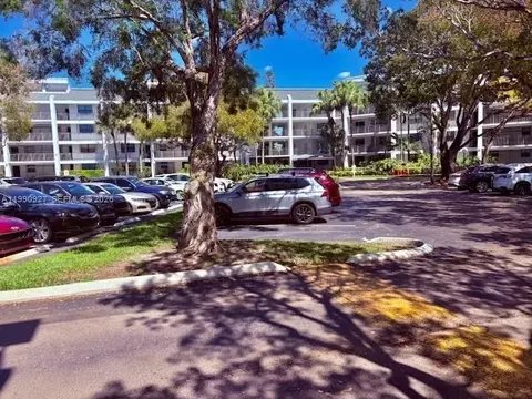 16141 Blatt Blvd #309, Weston, FL 33326
