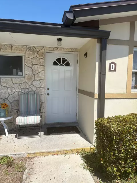 2769 W Ashley Dr W #D, West Palm Beach, FL 33415