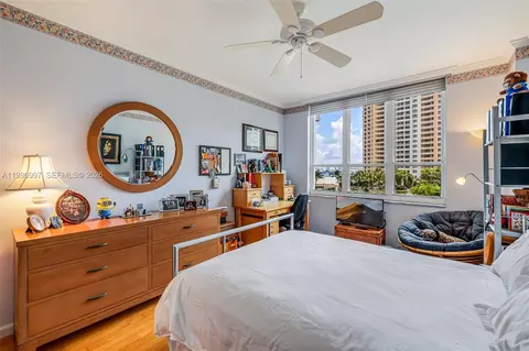 Bedroom - 888 Brickell Key Dr #807, Miami, FL 33131 photo 2 of 6