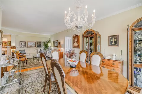 Dining - 888 Brickell Key Dr #807, Miami, FL 33131 photo 2 of 5