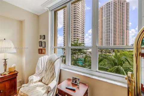 Other - 888 Brickell Key Dr #807, Miami, FL 33131 photo 10 of 22