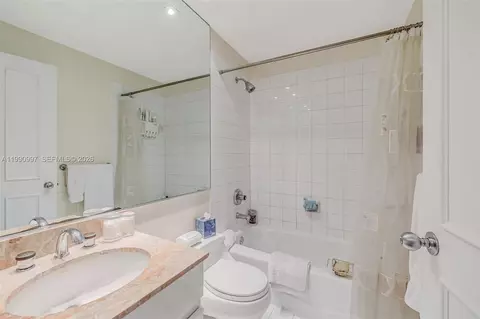 Bath - 888 Brickell Key Dr #807, Miami, FL 33131 photo 2 of 4