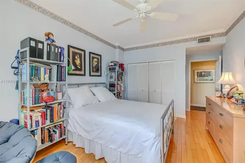 Bedroom - 888 Brickell Key Dr #807, Miami, FL 33131 photo 3 of 6