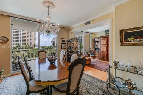Dining - 888 Brickell Key Dr #807, Miami, FL 33131 photo 4 of 5