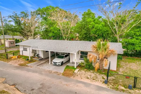 627 Washington Ave, Lake Wales, FL 33853