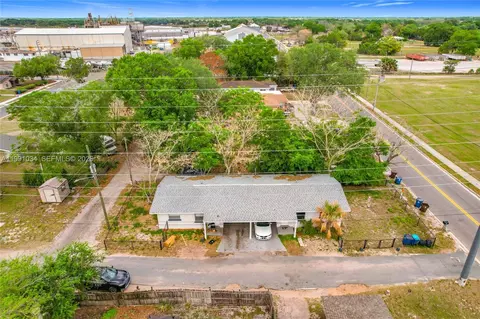 627 Washington Ave, Lake Wales, FL 33853