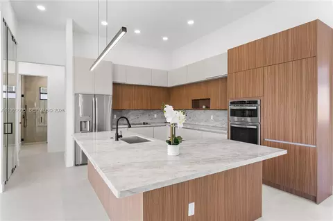 3300 NW 1st Ter, Cape Coral, FL 33993