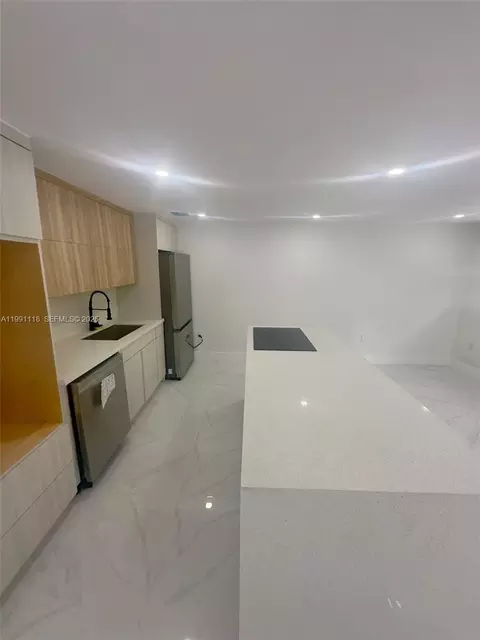 2110 NW 43rd St, Miami, FL 33142