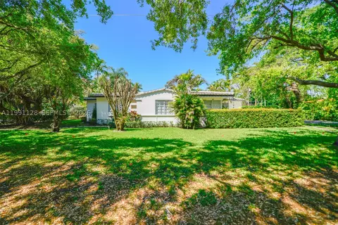 1201 Obispo Ave, Coral Gables, FL 33134
