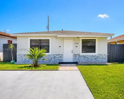 2336 Hope St, Hollywood, FL 33020