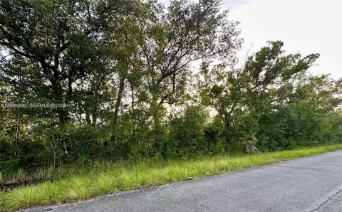 36675 NE 9th Dr, Okeechobee, FL 34972 photo 2