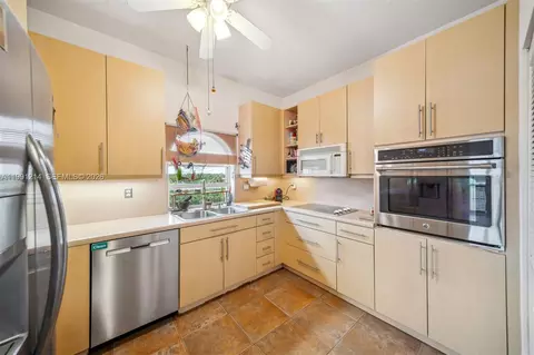 Kitchen - 9008 Collins Ave #402, Surfside, FL 33154 photo 2 of 5