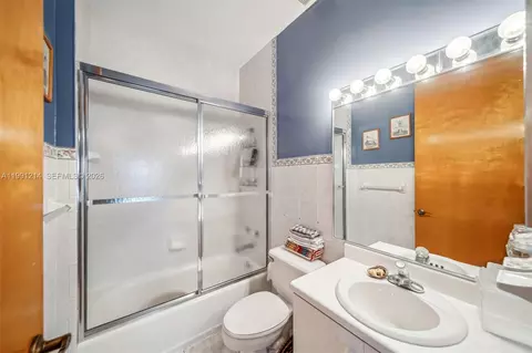 Bath - 9008 Collins Ave #402, Surfside, FL 33154 photo 6 of 7