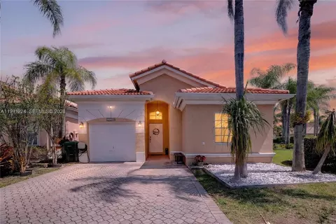 16299 SW 103rd St, Miami, FL 33196