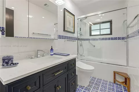 233 Velarde Ave, Coral Gables, FL 33134 photo 8