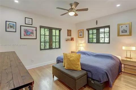 233 Velarde Ave, Coral Gables, FL 33134 photo 9