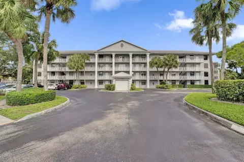 1502 Whitehall Dr #205, Davie, FL 33324