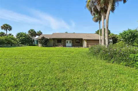 5006 Pike Ln, Labelle, FL 33935