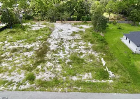 609 Columbus Ave, Lehigh Acres, FL 33972