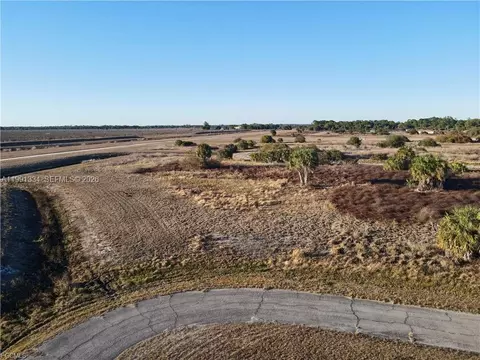 216 Lynbrook Loop, La Belle, FL 33935