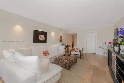 600 Grapetree Dr #9GN, Key Biscayne, FL 33149 photo 8