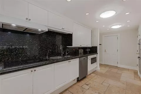 600 Grapetree Dr #9GN, Key Biscayne, FL 33149 photo 10