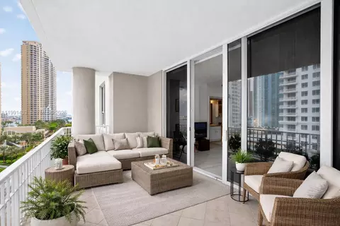 701 Brickell Key Blvd #1108, Miami, FL 33131