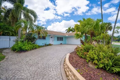2901 NW 10th Ave, Wilton Manors, FL 33311