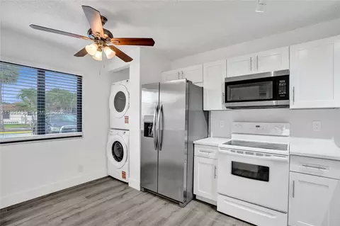 7951 Southgate Blvd #F1, North Lauderdale, FL 33068