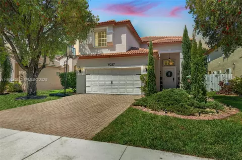 19237 NW 13th St, Pembroke Pines, FL 33029