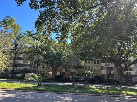 1800 Sans Souci Blvd #115, North Miami, FL 33181