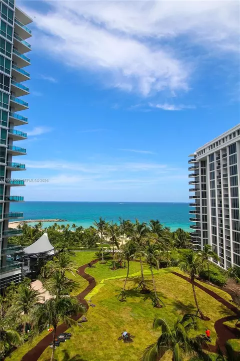 10275 Collins Ave #833, Bal Harbour, FL 33154