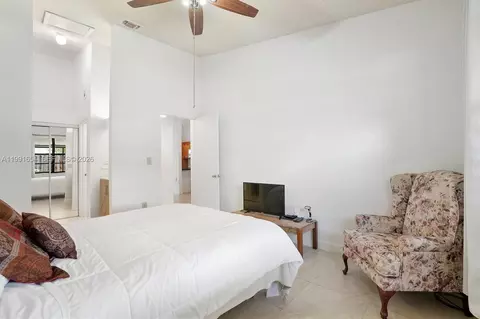 Bedroom - 6723 NW 188th Ter, Hialeah, FL 33015 photo 3 of 3